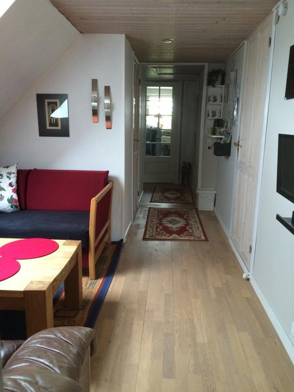 Svalegaarden Guesthouse Saerslev ภายนอก รูปภาพ